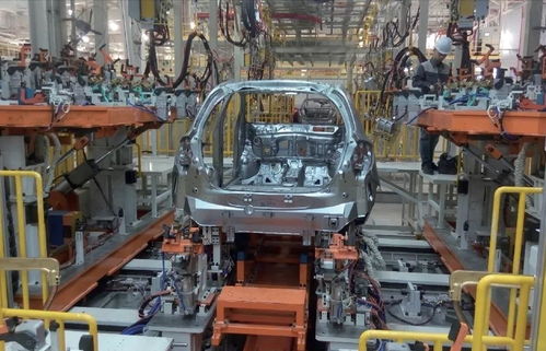 全網(wǎng)獨(dú)家探秘云度汽車(chē)莆田工廠 四大工藝與計(jì)算機(jī)網(wǎng)絡(luò)工程的完美融合